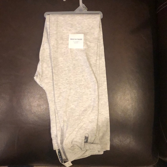 BNWT girls Holiday sweater and grey leggings - Picture 8 of 14